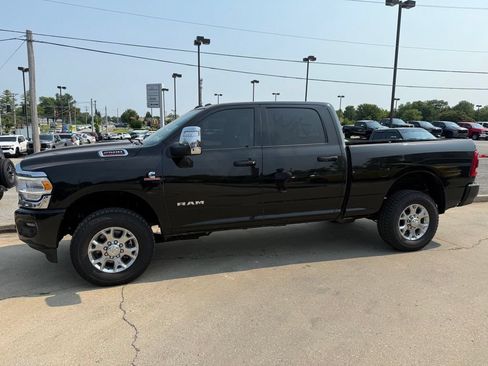 Used 2024 RAM 2500 Laramie w/ Safety Group AWD/4WD image 4