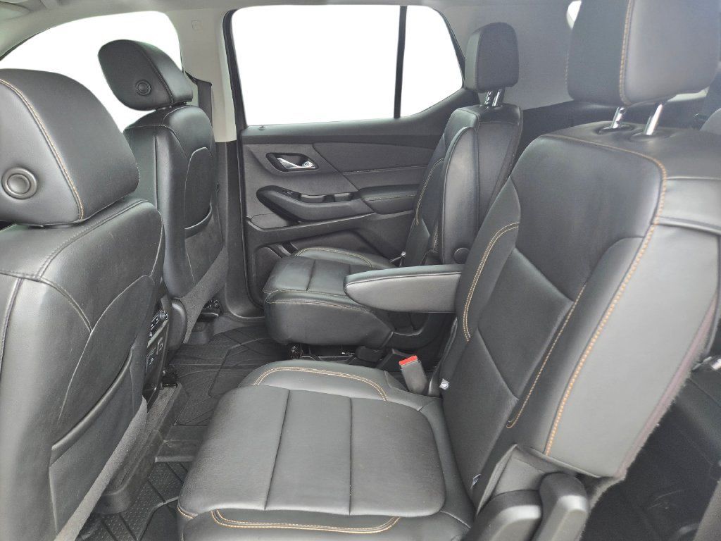 Used 2019 Chevrolet Traverse RS w/ LPO, 'HIT The Road' Package AWD/4WD image 19