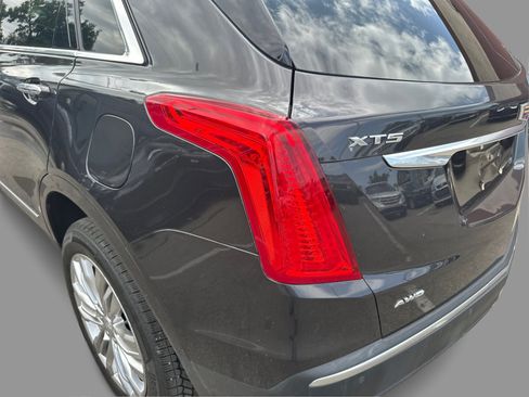 Used 2017 Cadillac XT5 Luxury AWD/4WD image 27