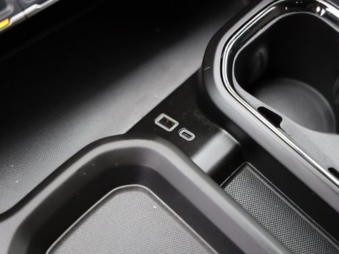 Certified 2025 GMC Sierra 3500 AT4 w/ Technology Package image 19