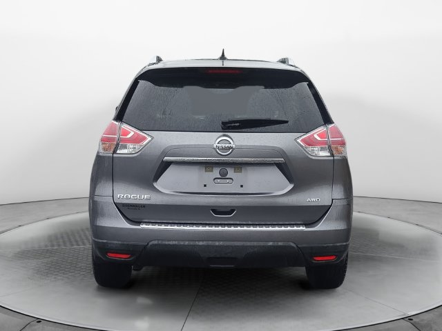 Used 2016 Nissan Rogue S w/ Appearance Package AWD/4WD image 4