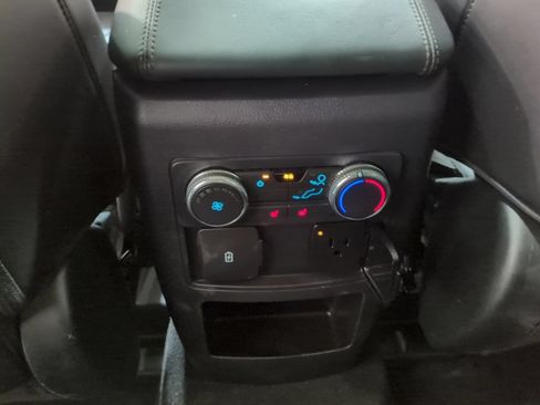 Used 2021 Ford Explorer Platinum w/ Equipment Group 601A AWD/4WD image 15