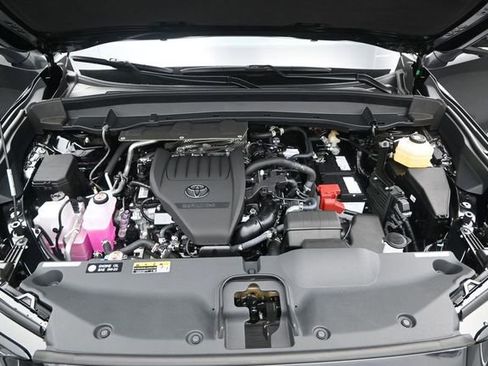 New 2026 Toyota Grand Highlander AWD image 18
