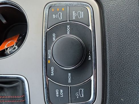 Used 2021 Jeep Grand Cherokee Trailhawk image 21