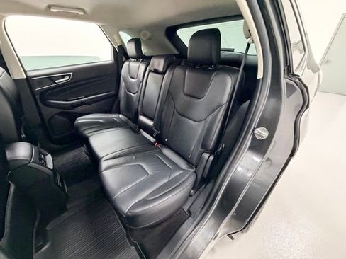 Used 2019 Ford Edge Titanium w/ Cold Weather Package AWD/4WD image 26