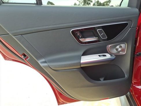 New 2026 Mercedes-Benz GLC 300 GLC 300 image 17