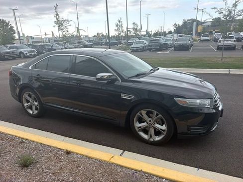 Used 2013 Ford Taurus Limited FWD image 5