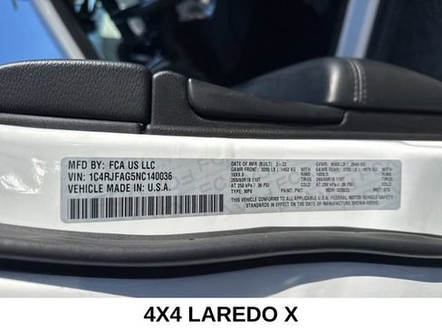 Used 2022 Jeep Grand Cherokee Laredo X AWD/4WD image 30