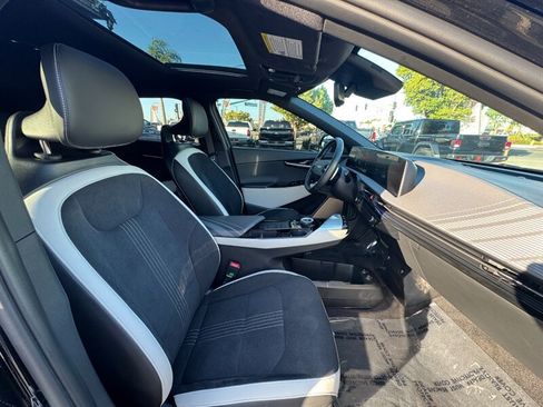 Used 2022 Kia EV6 GT-Line w/ GT-Line Suede Seat Package RWD image 46