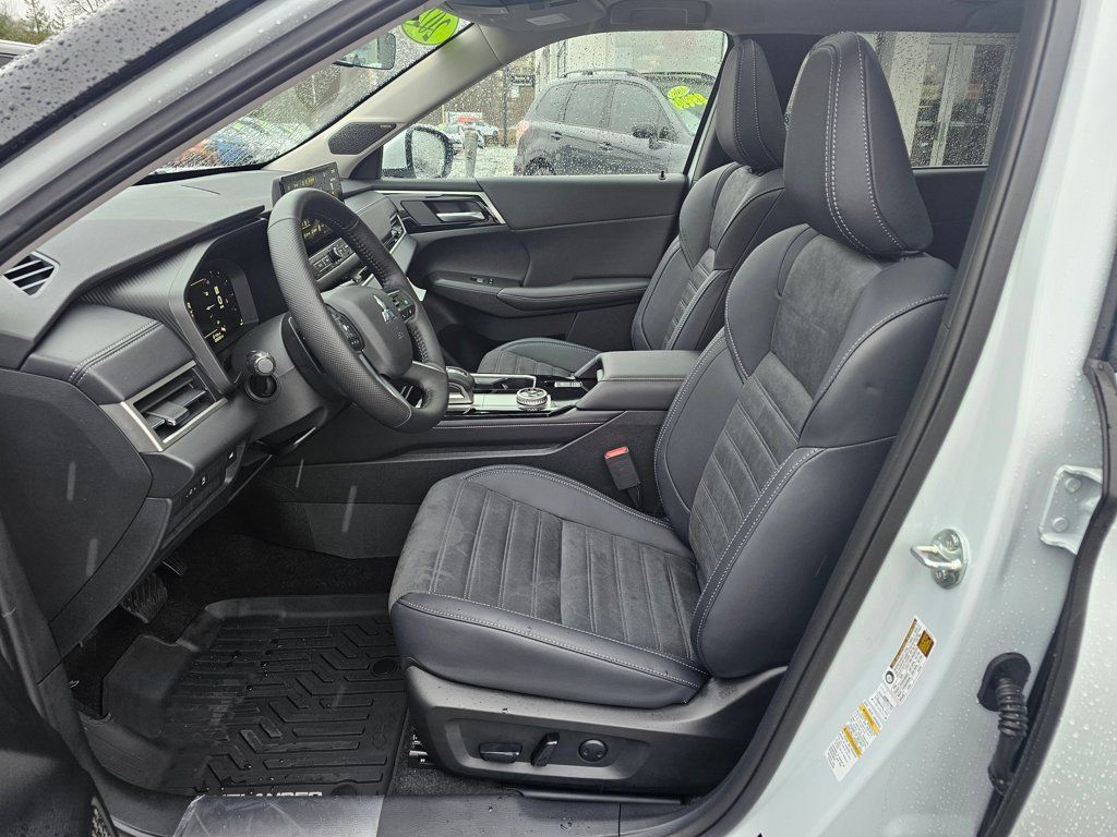 New 2026 Mitsubishi Outlander SE AWD/4WD image 15