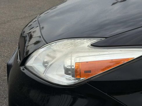 Used 2015 Toyota Prius Two FWD image 9