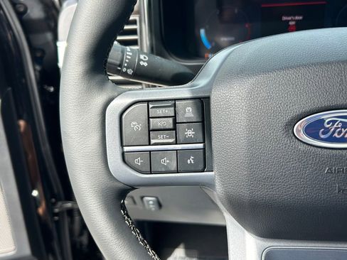 New 2026 Ford F250 Lariat w/ Black Appearance Package image 41