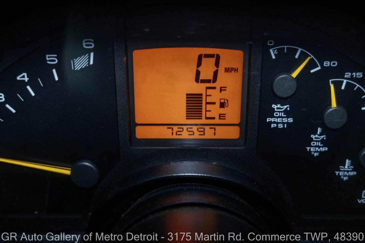 Used 1995 Chevrolet Corvette Coupe RWD image 19