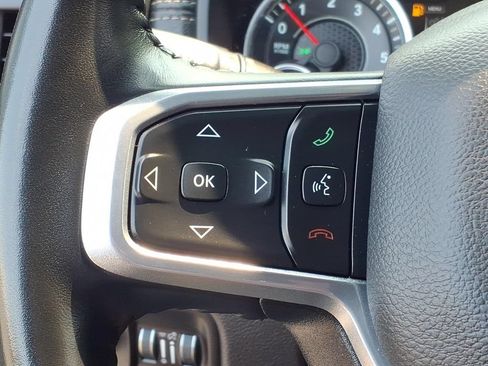 Used 2023 RAM 1500 Laramie AWD/4WD image 10