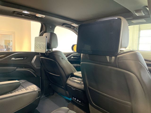 Certified 2023 Cadillac Escalade Sport Platinum w/ LPO, ONYX Package AWD/4WD image 21