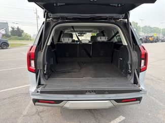 Used 2025 Ford Expedition Max Platinum w/ Driver's Package AWD/4WD video 5