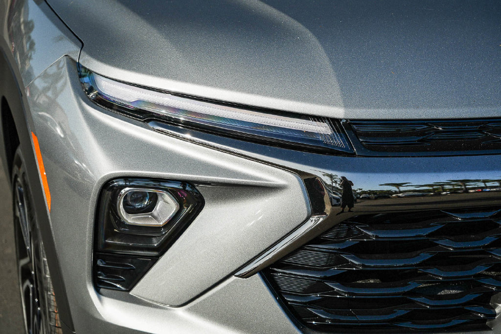 New 2026 Chevrolet TrailBlazer RS w/ Convenience Package AWD/4WD image 8