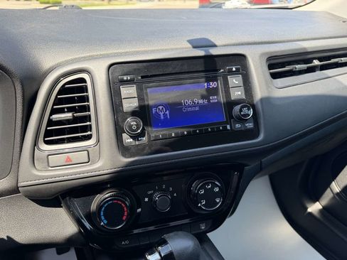 Used 2016 Honda HR-V LX image 20