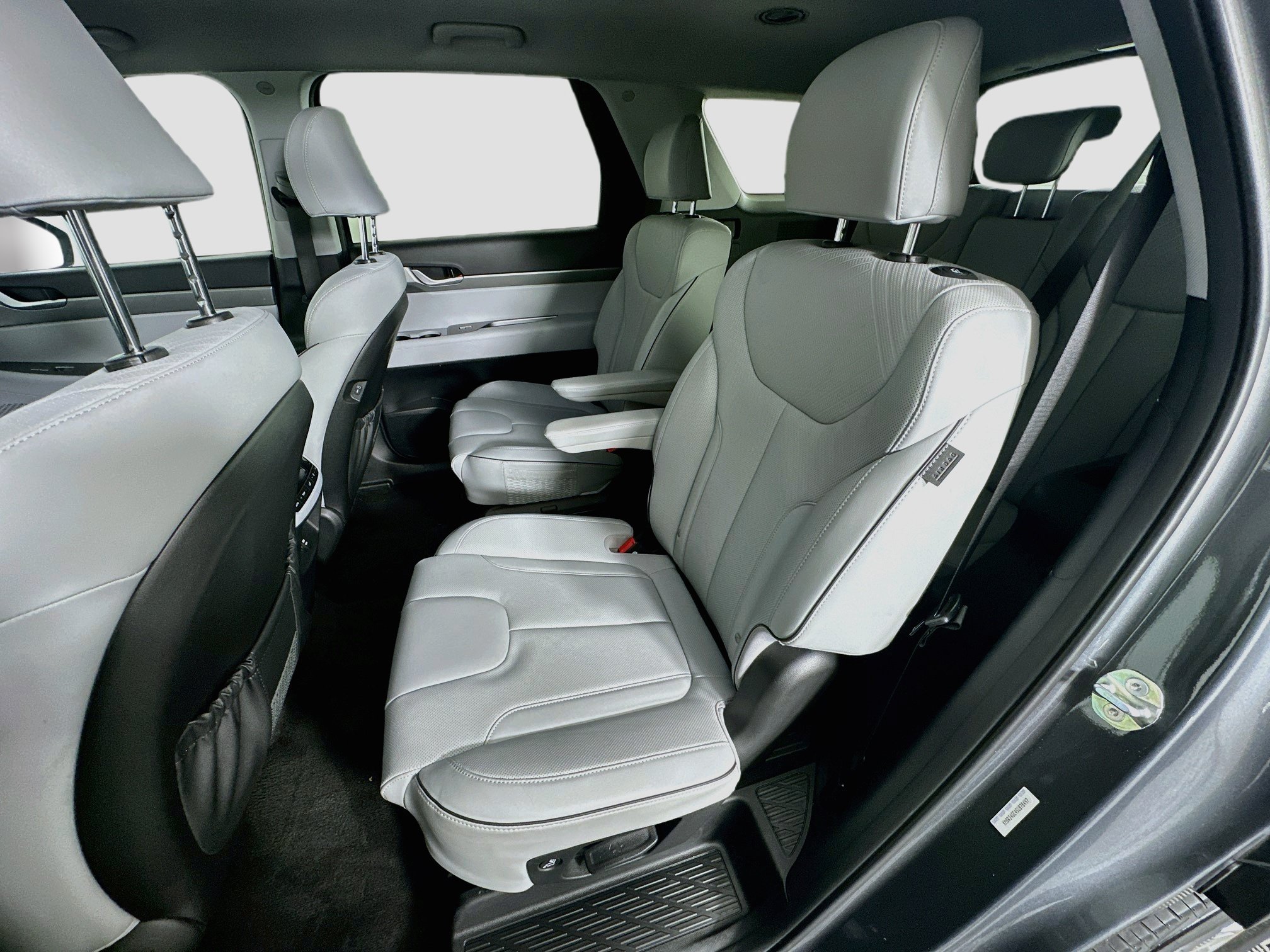 Used 2025 Hyundai Palisade SEL FWD image 29