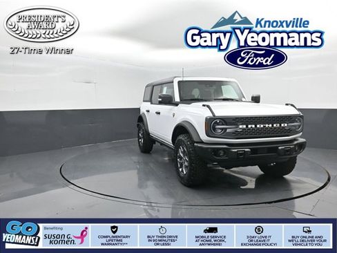 New 2025 Ford Bronco Badlands image 1