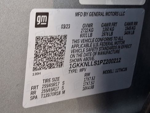 Used 2023 GMC Acadia AT4 w/ Technology Package image 32