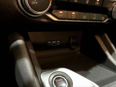 Used 2022 Nissan Sentra SV FWD image 15
