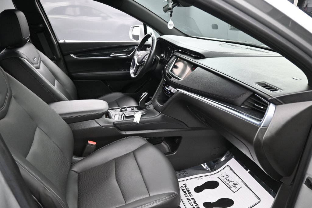 Used 2020 Cadillac XT5 Premium Luxury FWD image 32