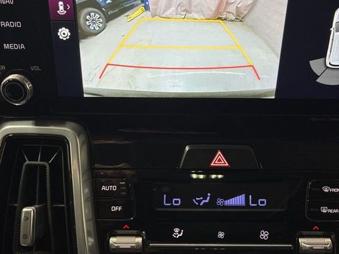 Used 2023 Kia Sorento SX image 26