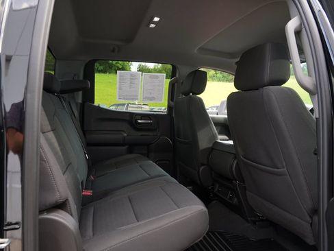 Used 2023 Chevrolet Silverado 1500 Custom AWD/4WD image 27