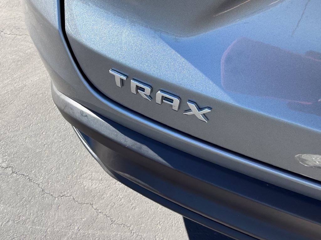 Used 2025 Chevrolet Trax LS FWD image 6