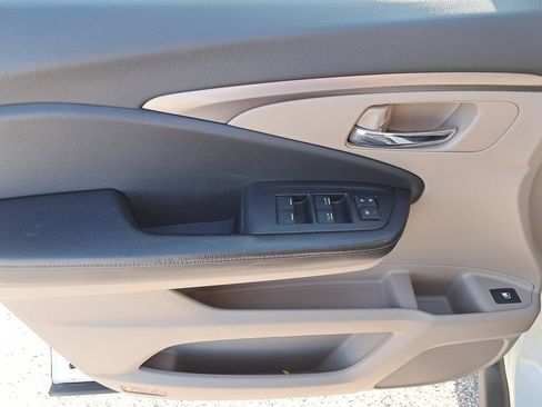 Used 2018 Honda Ridgeline RTL-T image 13