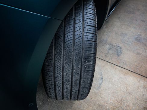 Used 2025 Land Rover Range Rover SV image 15