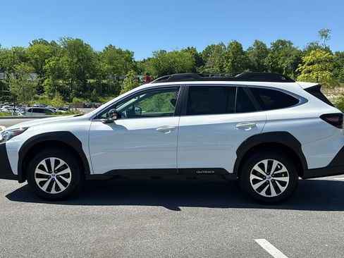 Certified 2024 Subaru Outback Premium AWD/4WD image 4