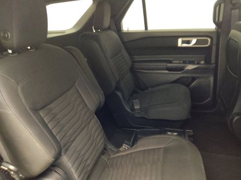 Used 2020 Ford Explorer XLT image 19