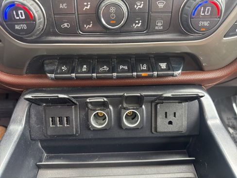 Used 2015 Chevrolet Silverado 2500 High Country AWD/4WD image 13