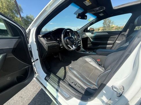 Used 2019 Hyundai Sonata Limited image 8