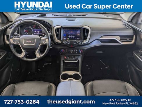 Used 2020 GMC Terrain Denali w/ Denali Premium Package FWD image 18