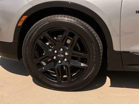 Used 2024 Chevrolet Blazer RS w/ Driver Confidence II Package FWD image 9