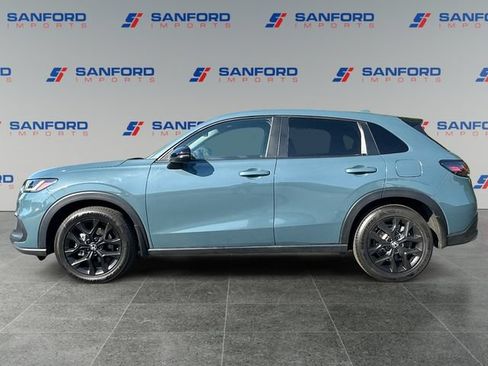 Used 2025 Honda HR-V Sport image 2