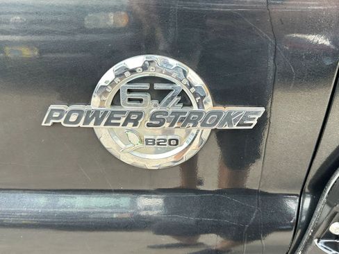 Used 2015 Ford F250 XL w/ Power Equipment Group AWD/4WD image 12