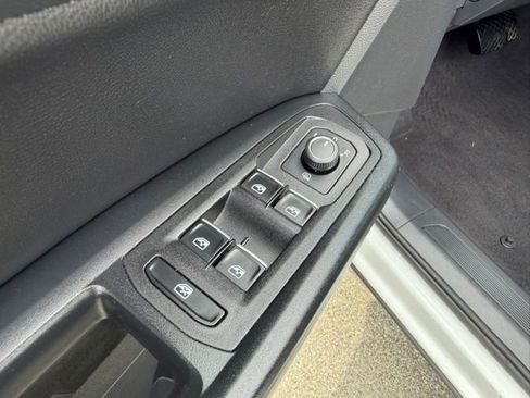 Used 2019 Volkswagen Atlas SE FWD image 14
