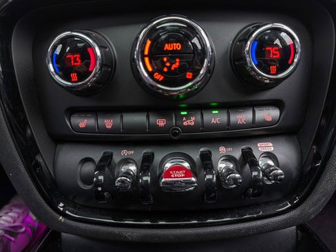 Used 2019 MINI Cooper Clubman S image 23