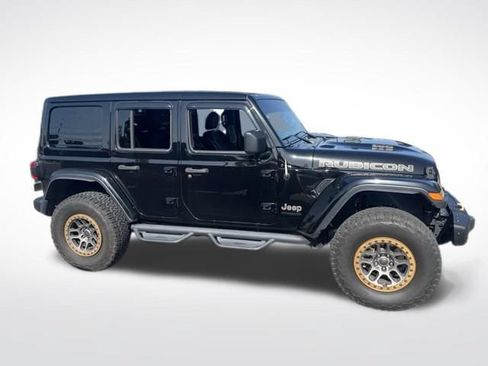 Used 2022 Jeep Wrangler Unlimited Rubicon w/ Xtreme Recon 35" Tire Package AWD/4WD image 12