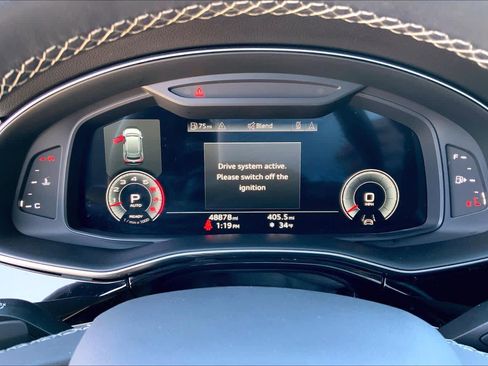 Used 2022 Audi Q8 Premium Plus w/ Premium Plus Package image 24