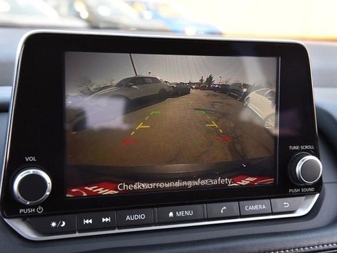 Certified 2023 Nissan Rogue S image 13