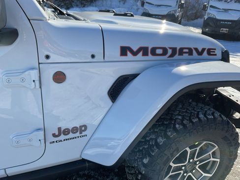 New 2026 Jeep Gladiator Mojave AWD/4WD image 16