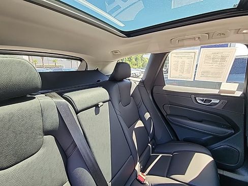 Certified 2024 Volvo XC60 B5 Plus w/ Protection Package Premier AWD/4WD image 18