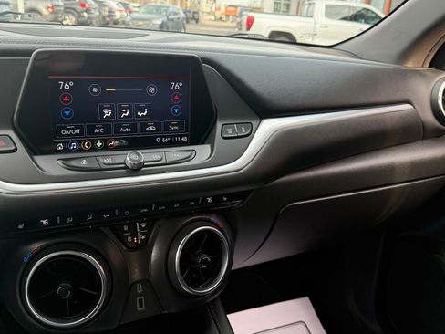 Used 2021 Chevrolet Blazer LT FWD image 34