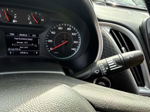 Used 2025 Chevrolet Malibu LT image 33