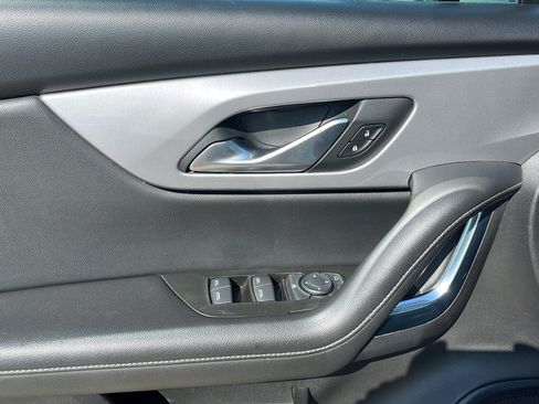 Used 2022 Chevrolet Blazer LT FWD image 18